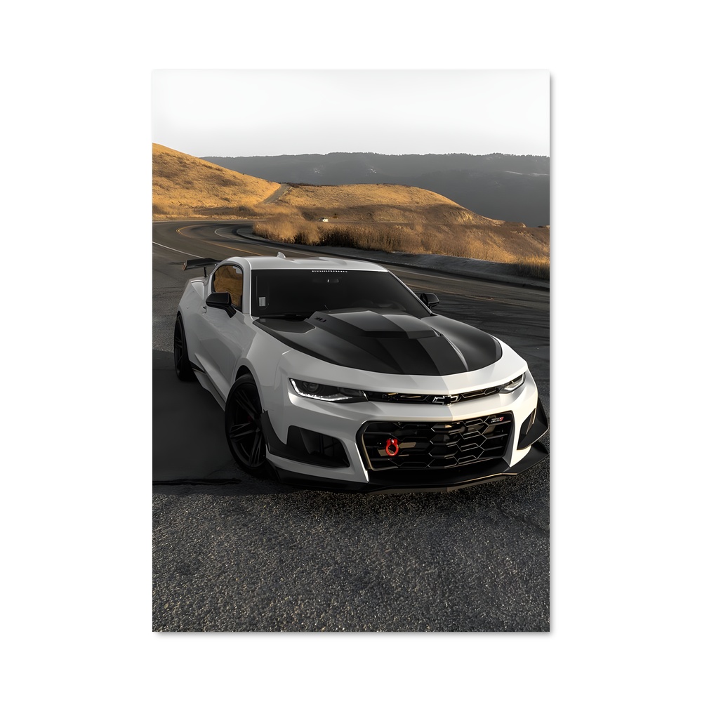Poster Camaro sur Route Montagneuse